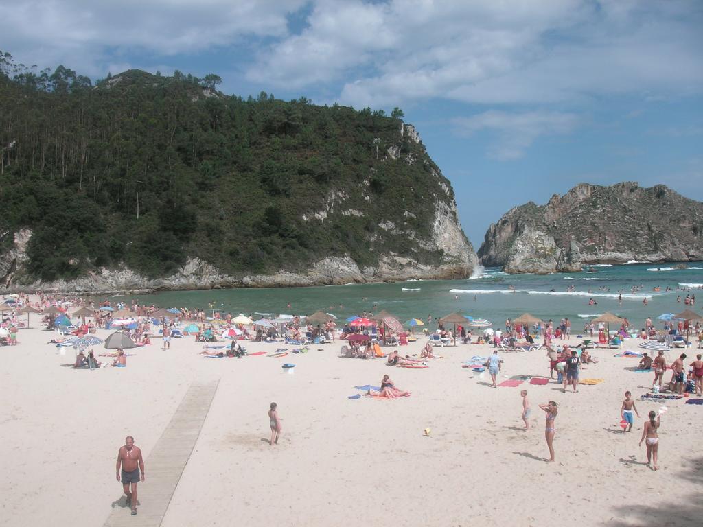 Viviendas De Uso Turistico La Arboleda I Y II Colombres Zimmer foto